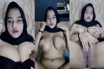 Bebymoy Tobrut Hijab Sange Colmek Memek Basah Gila